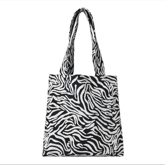 3/$30 LARGE ZEBRA TOTE BAG BLACK WHITE COMMUTER TRAVEL MINIMALIST CHIC FABRIC - Picture 14 of 16
